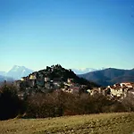 La Veduta Sleeps 8 With Garden Bagni di Lucca