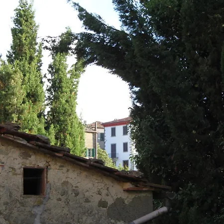 La Veduta Sleeps 8 With Garden Semesterbostad *