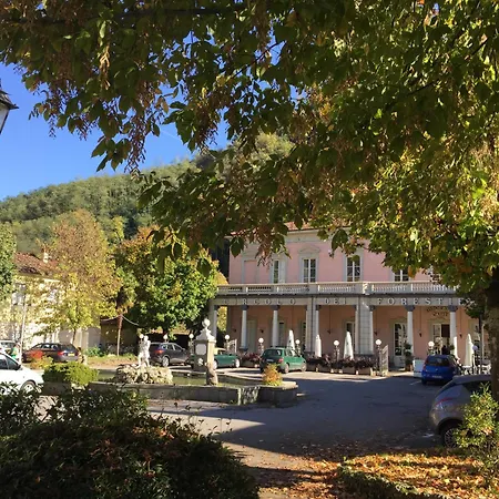 La Veduta Sleeps 8 With Garden * Bagni di Lucca