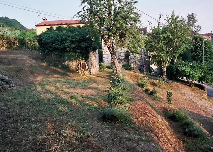 Nyaraló La Veduta Sleeps 8 With Garden *