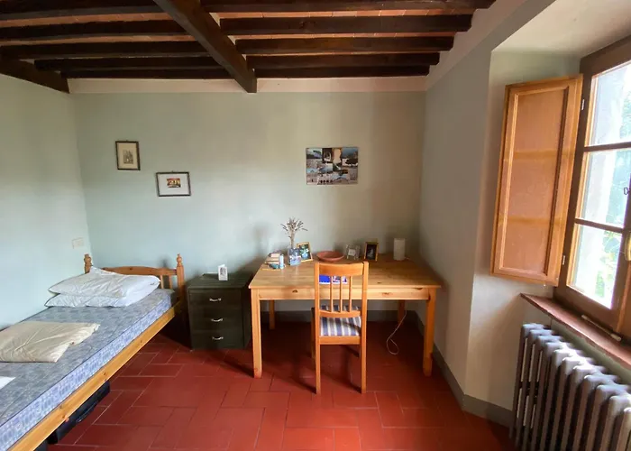 La Veduta Sleeps 8 With Garden Nyaraló