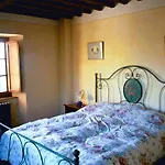 בית נופש La Veduta Sleeps 8 With Garden באניי די לוקה
