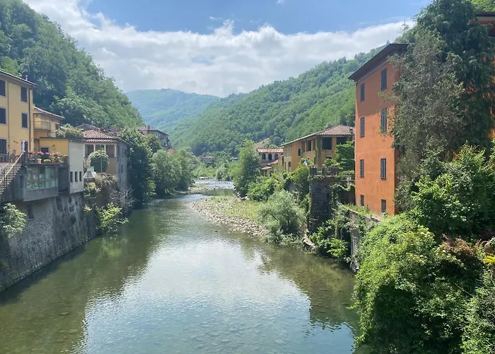 Vakantiehuis La Veduta Sleeps 8 With Garden *